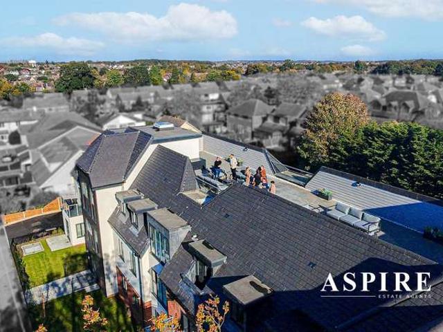 Apartment for sale in South Benfleet, Bread and Cheese Hill