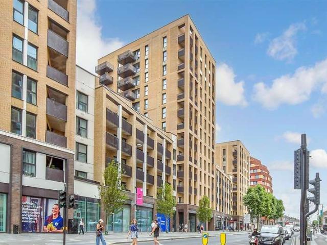 Apartment for sale in Greater London
