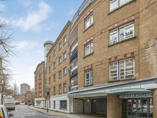 Apartment for sale in Westminster, Victoria