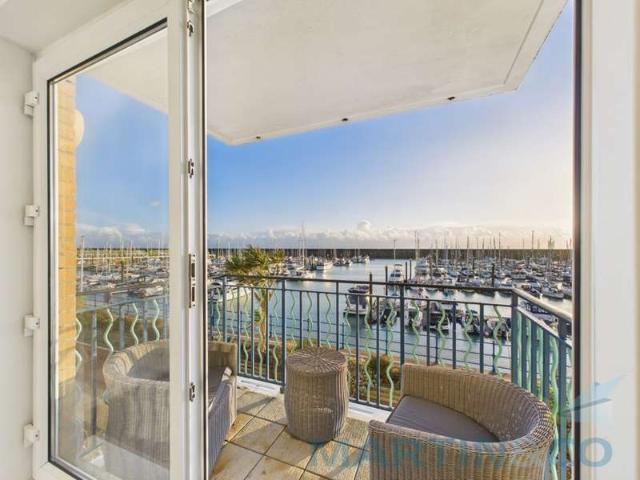 Apartment for sale in Roedean