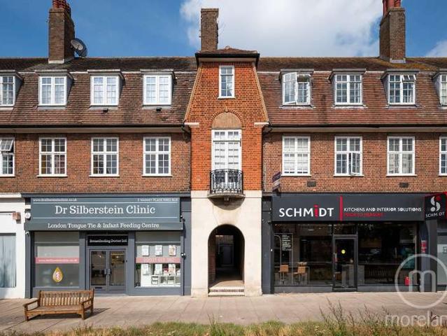 Apartment for sale in Hampstead Garden Suburb, Greater London