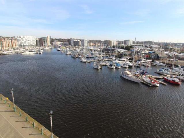 Apartment for rent in Key Street, Suffolk