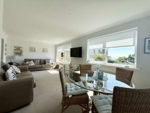 Apartment for sale in Upton, Acol
