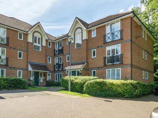 Apartment for sale in Crowthorne