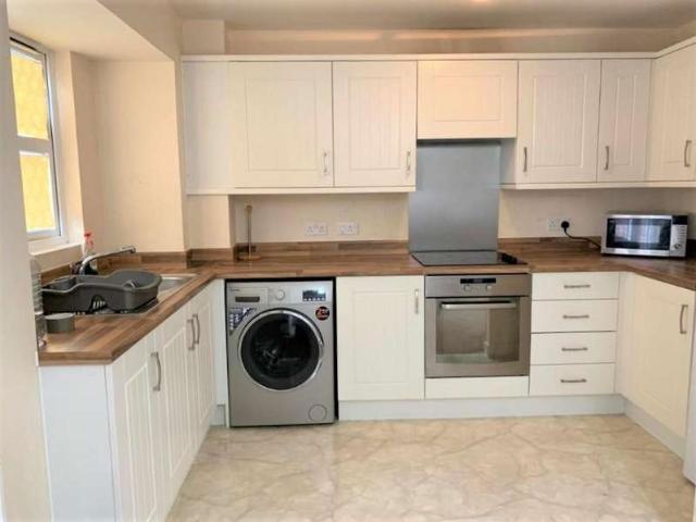 Apartment for sale in Portsea, City Of Portsmouth