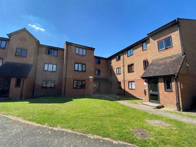 Apartment for sale in Dagenham, Dagenham