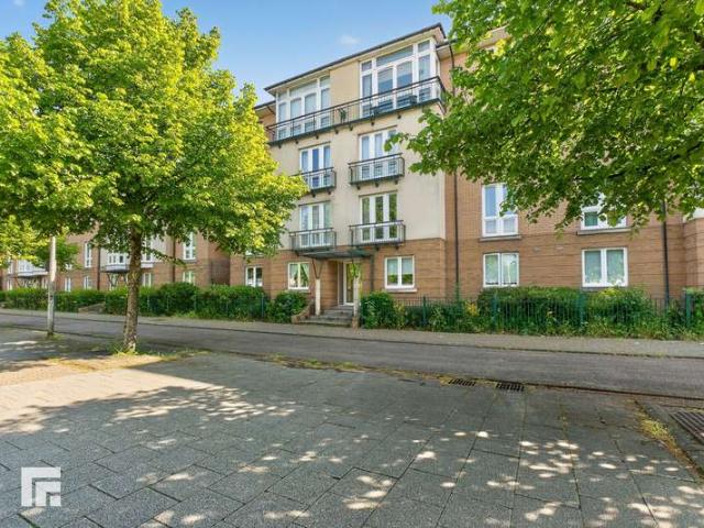 Apartment for sale in Cardiff Bay, Falcon Lodge