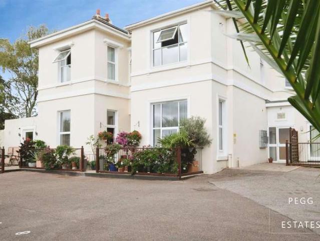 Apartment for sale in Upton, Babbacombe