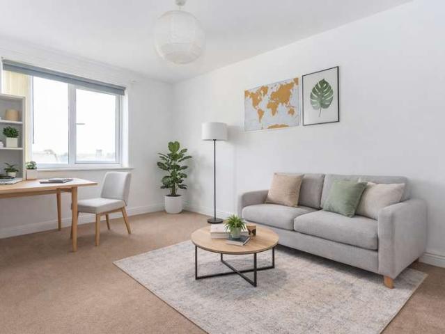 Apartment for sale in Garston, Calderstones