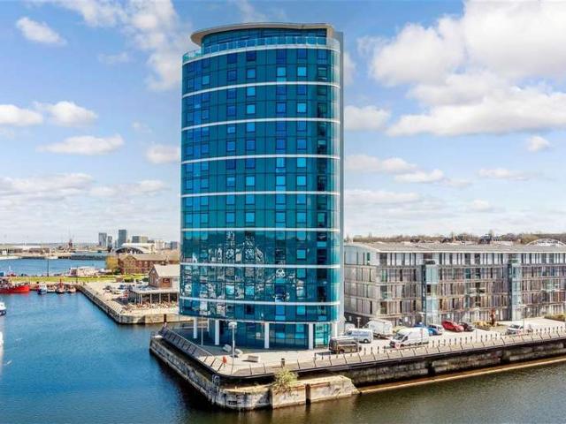 Apartment for sale in Brompton, Gillingham