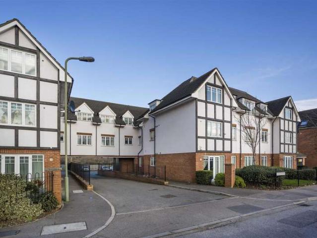 Apartment for sale in Hendon, Greater London