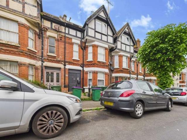 Apartment for sale in Folkestone