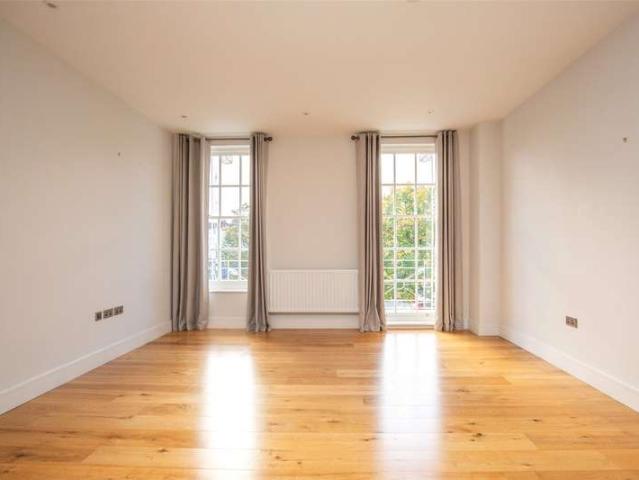 Apartment for sale in Tyndall's Park, Feckenham