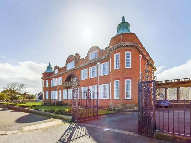 Apartment for sale in South Cliff, Kepwick