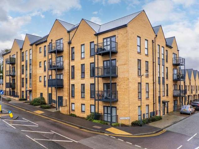 Apartment for sale in Monks Orchard, Kent