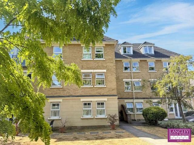 Apartment for sale in Shortlands, Greater London