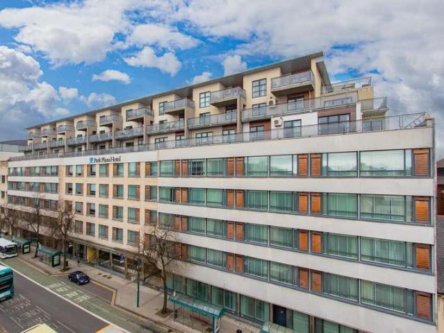 Apartment for sale in Crockherbtown, Falcon Lodge