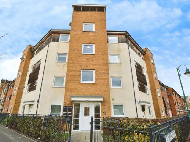 Apartment for sale in Hampton Hargate, Peterborough