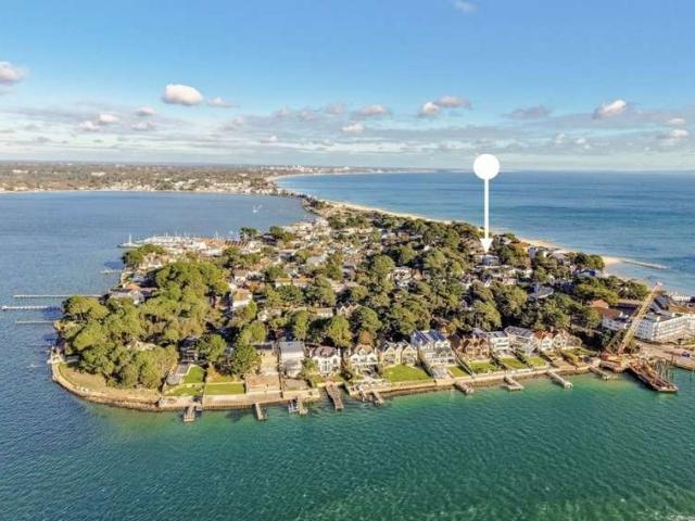 Apartment for sale in Sandbanks, Poole