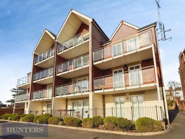 Apartment for sale in Watergate, Devon