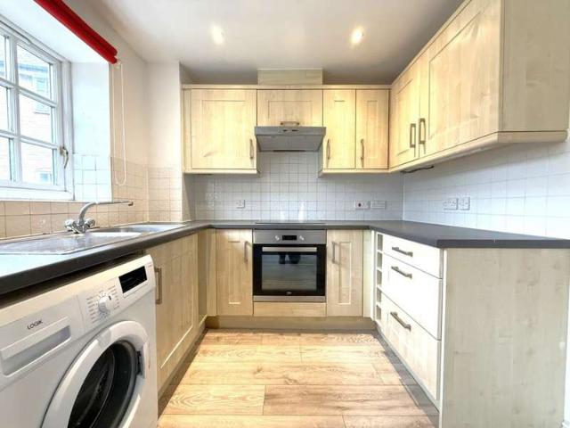 Apartment for sale in Old Heath, Fordham Heath