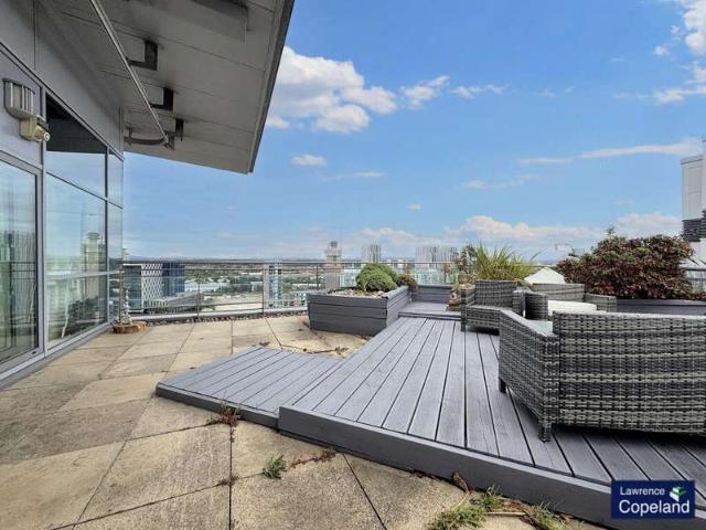 Apartment for sale in Salford Quays, Salford