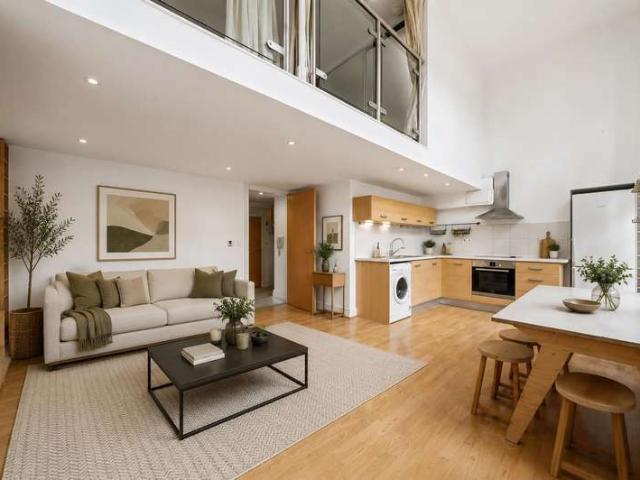 Apartment for sale in Barnsbury, Greater London