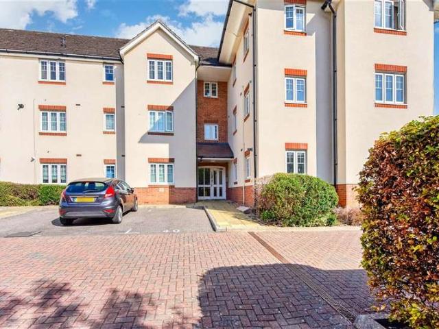 Apartment for sale in Chichester, Littlecote