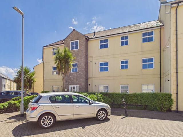 Apartment for sale in Hayle, Cornwall