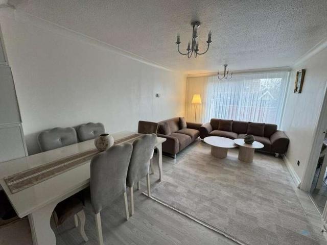 Apartment for rent in Archway, Greater London