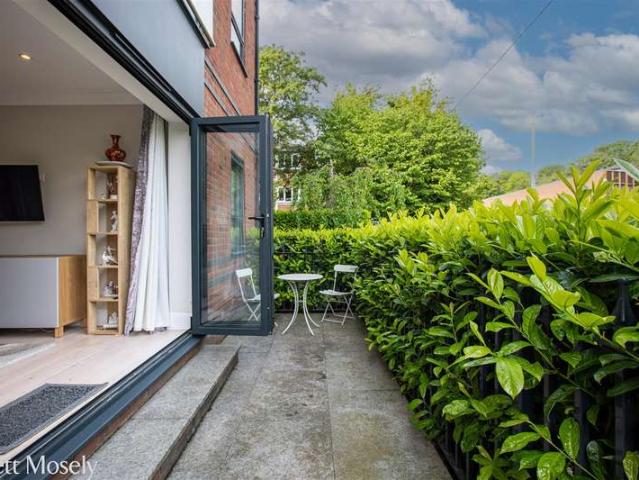 Apartment for sale in The Butts, Kent