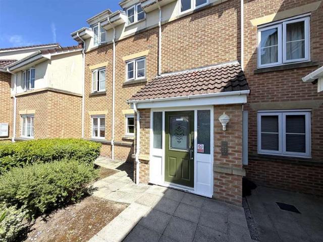 Apartment for sale in Westhoughton, Lee Bank