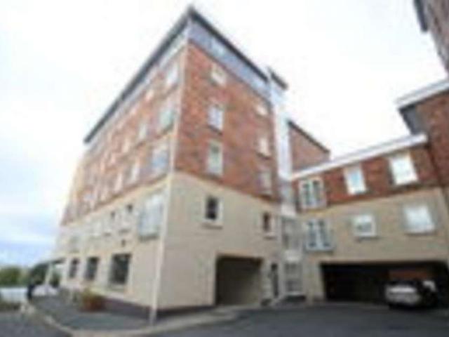 Apartment for sale in Calderstones