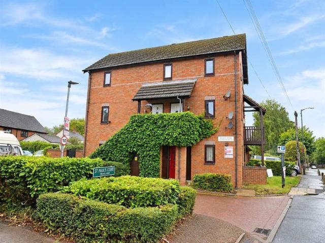 Apartment for sale in Gun Hill, Warwickshire