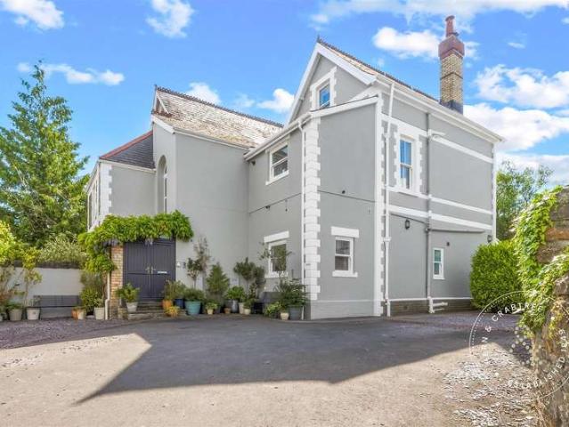 Apartment for sale in Danescourt, Cardiff