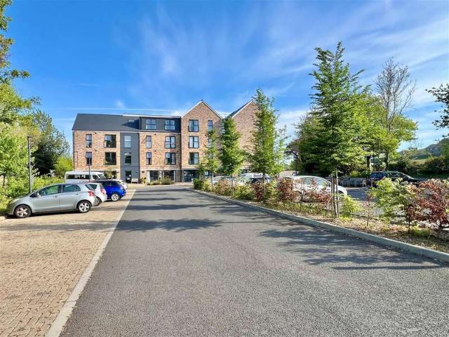 Apartment for sale in Freshwater, Isle Of Wight