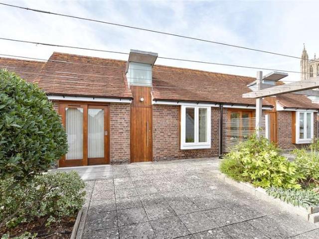 Apartment for sale in The King's Mile, Canterbury