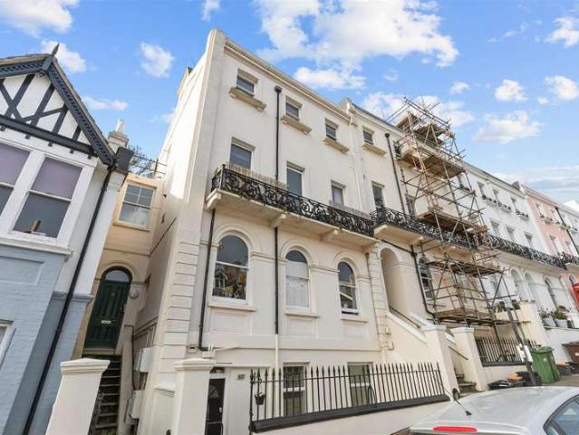 Apartment for sale in Round Hill, Brighton & Hove