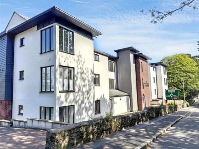Apartment for sale in Falmouth, Cornwall