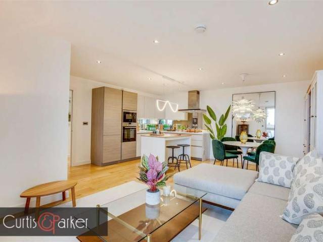 Apartment for sale in Hammersmith, Greater London