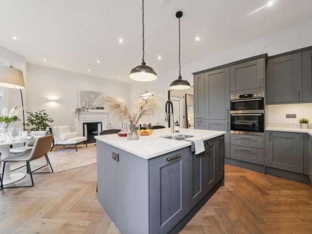 Apartment for sale in Greater London