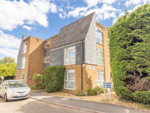 Apartment for sale in Clewer Village, Windsor