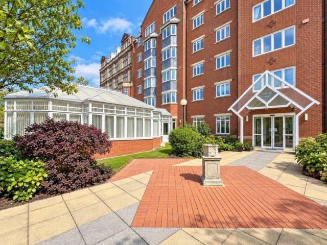 Apartment for sale in Southport, Sefton
