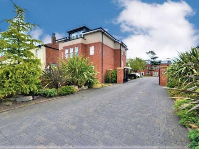 Apartment for sale in Southport, Sefton