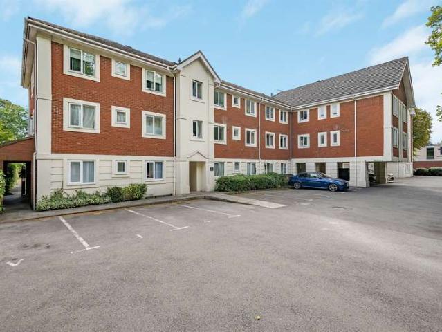 Apartment for sale in Newtown, Reading