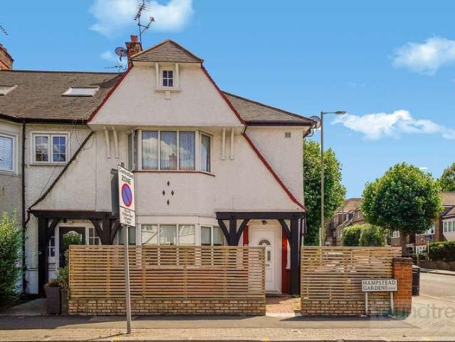 Apartment for sale in Temple Fortune, Greater London
