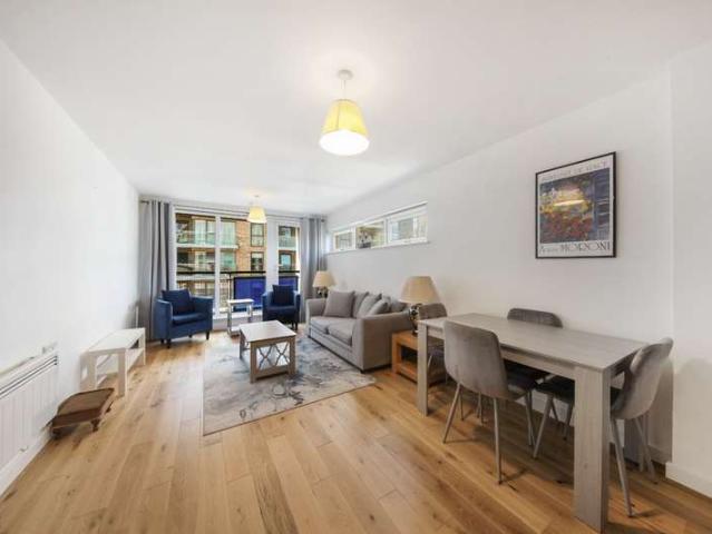 Apartment for sale in Greenwich Town Centre, Greater London