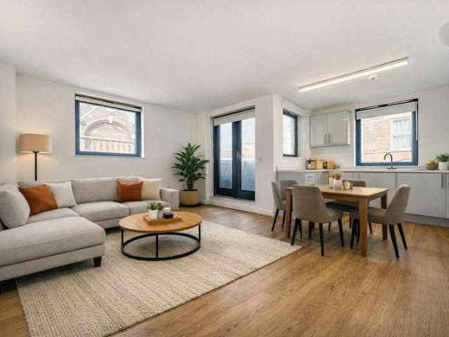 Apartment for sale in London Borough of Lewisham, New Cross
