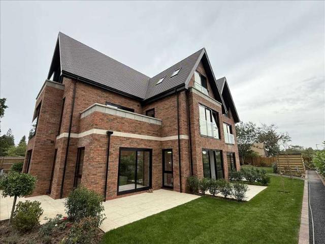 Apartment for rent in Blossomfield, West Midlands