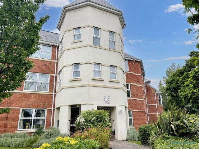 Apartment for sale in Blossomfield, West Midlands